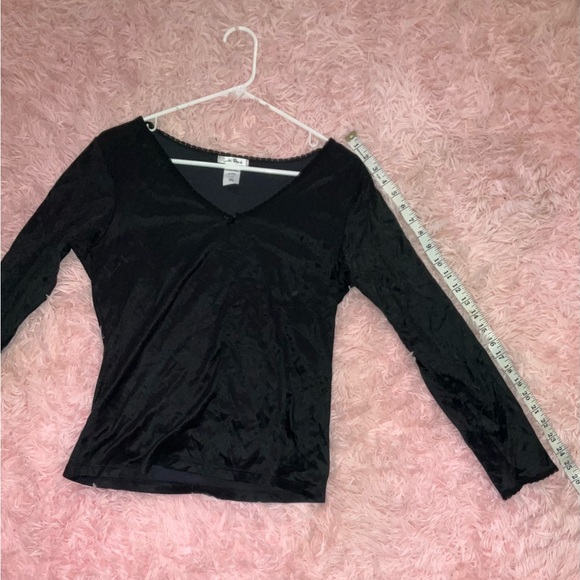 ✨💫🌸VINTAGE BLACK V-NECK LONG SLEEVE BLOUSE🌸💫✨ - Picture 5 of 6